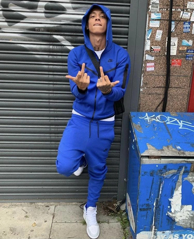 TECH FLEECE