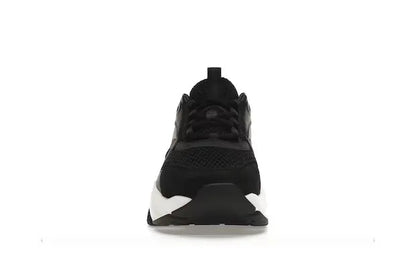 B22 - BLACK